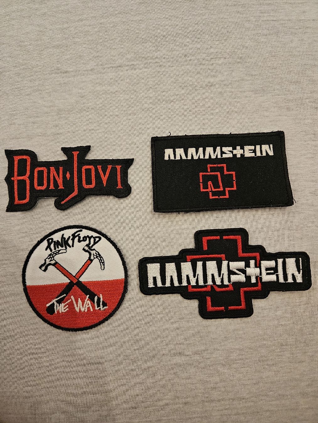Toppe: diverse Aufnäher / Patch Rammstein, Bon Jovi, Pink Floyd – Usato da Horriwil venduto da PUCHHEINI