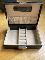 Schmuckbox von Sacher in Leder, Originalpreis ca. 180.-