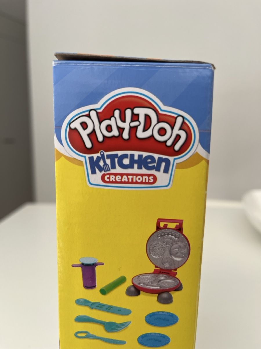Play-Doh Giocattoli: Play-Doh Kitchen Creations Grill Set in box – Usato da Wettingen venduto da RoMaCio 3