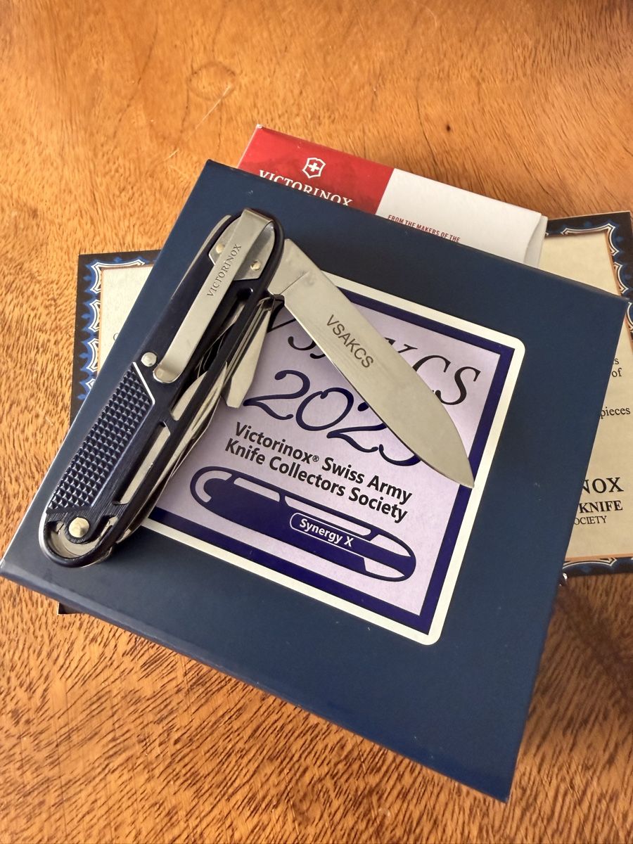 Victorinox Coltelli tascabile: Victorinox VSAKCS 2025 – Nuovo (secondo la descrizione) da Lugano venduto da LordAlox77 2