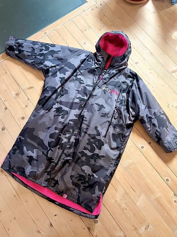Giacche: dryrobe Poncho Grösse M / neuwertig – Usato da Richterswil venduto da Traemlis