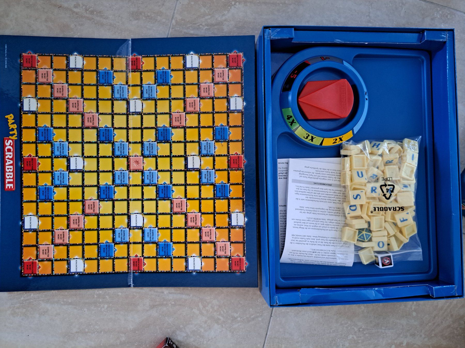 Mattel Giochi: Party Scrabble Mattel mit zeitstopper – Usato da Urdorf venduto da villakagu 1