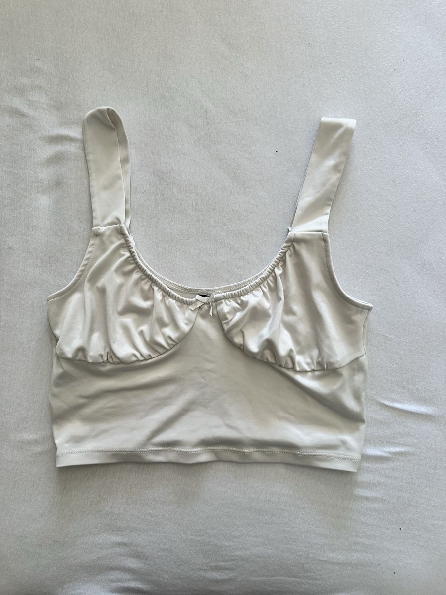 Top: Clothing Bundle Tops in S/M – Usato da Rümlang venduto da sunny_buhu 2