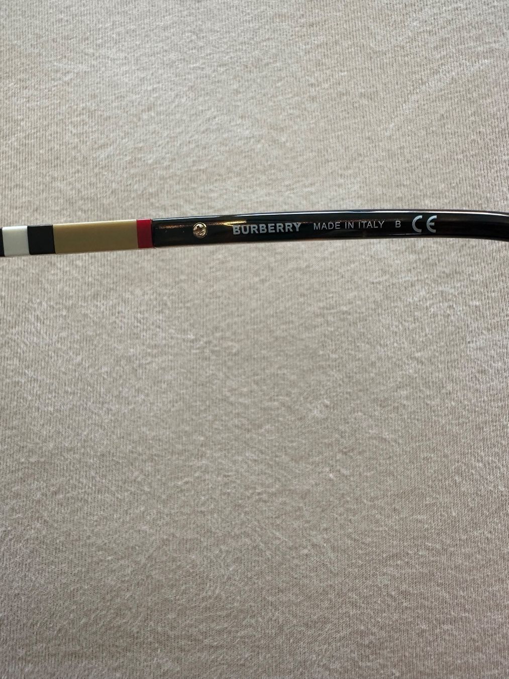 Burberry Occhiali & Lenti: Burberry Sonnenbrille – Usato da Horgen venduto da hubbabubba_101 2
