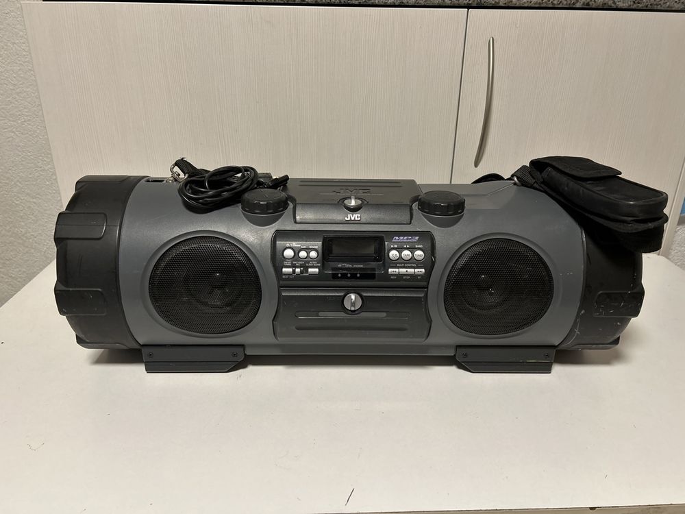 tragbarer CD Player JVC Kaufen auf Ricardo