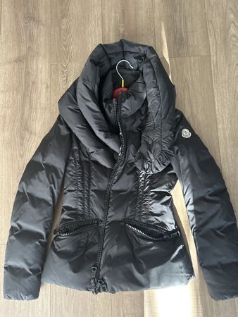 Doudoune femme Moncler noire col large taille 2 sans capuche