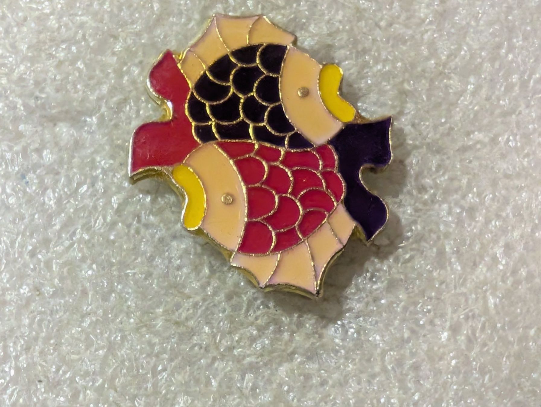 Placchette & Badge: Ansteckpin 132: Fische – Usato da Oppligen venduto da Pin-Fall-Shop