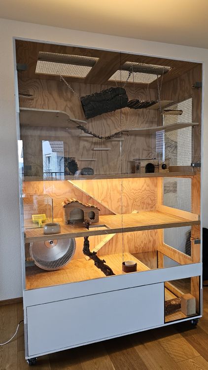 Degu Käfig 4 Ebenen mit Glastüren und LED Beleuchtung (Gebraucht) in ...
