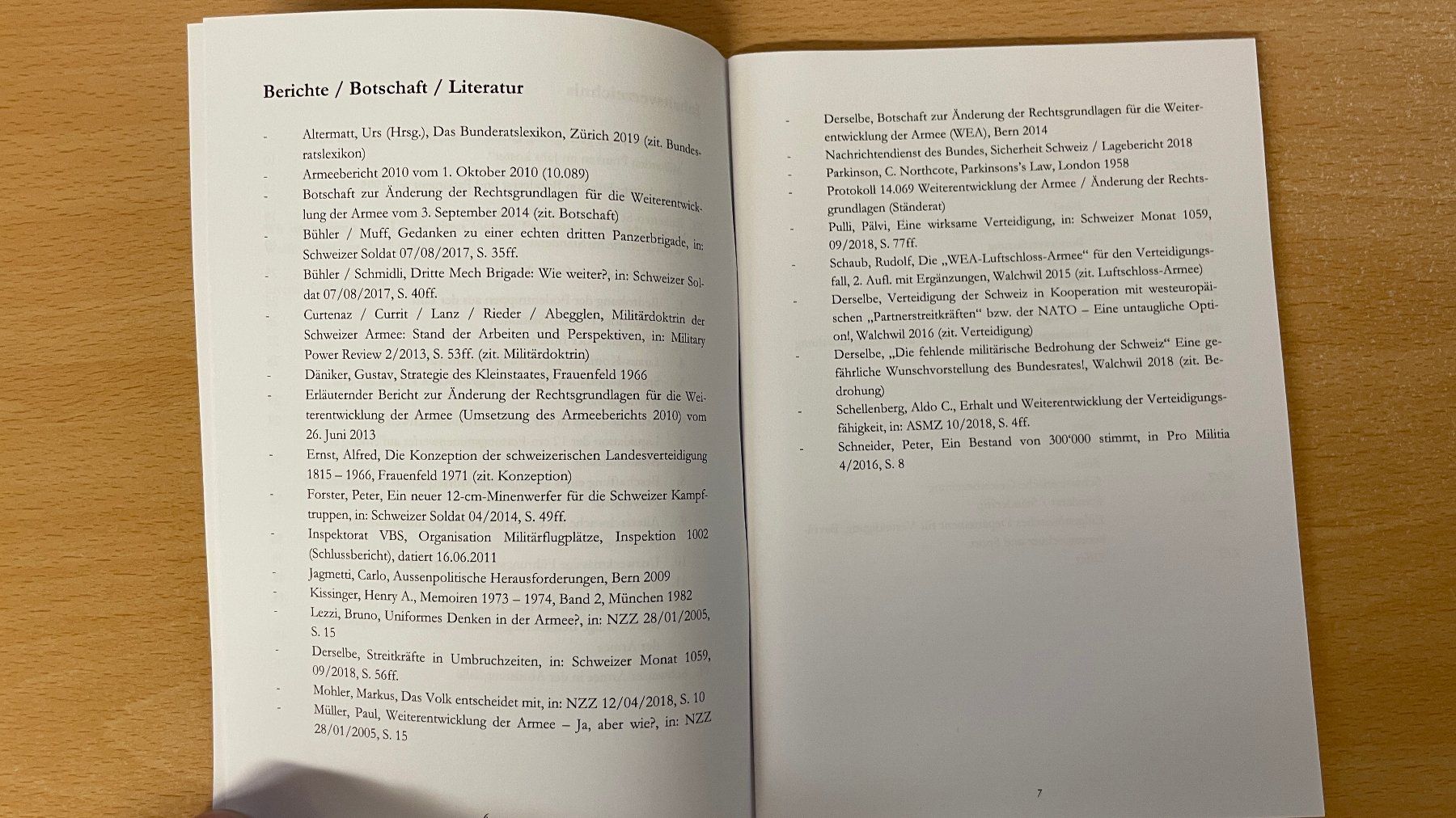 Libri: Schweizer Armee - Verteidigungsfall oder Luftschlossarmee ? – Nuovo (secondo la descrizione) da Glattfelden venduto da cybermaxx 2