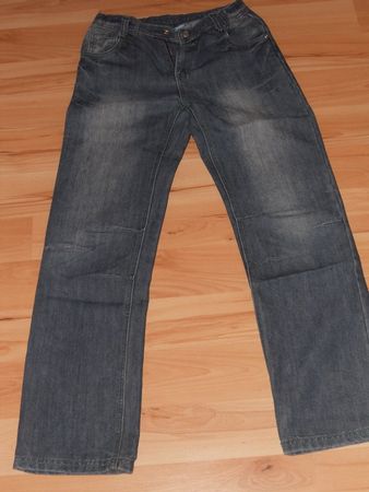 Neu: Jeans mit verstellbarem Bund - blau stone washed