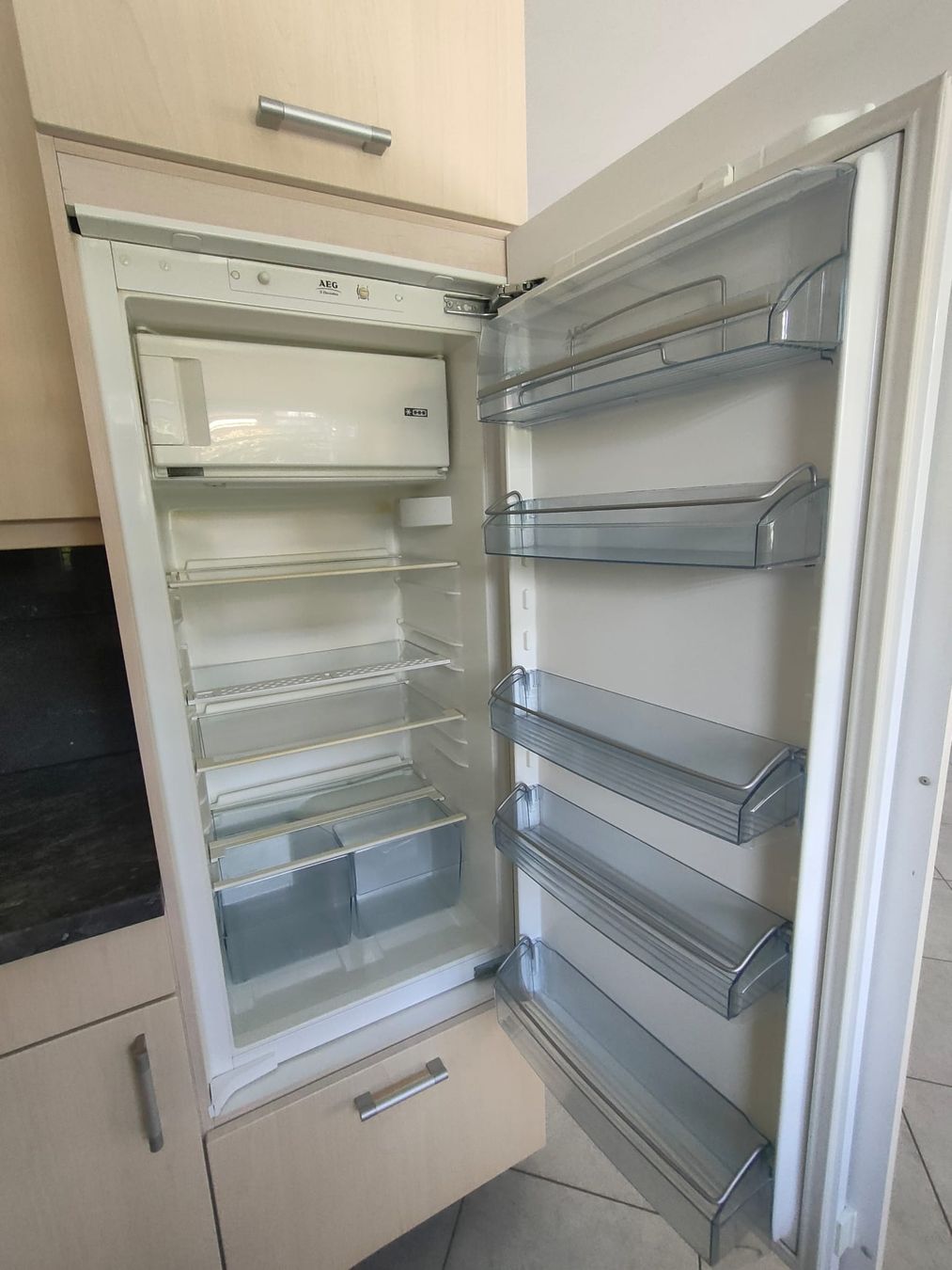 Cucine complete: Cuisine complète d'occasion, électroménagers inclus à vendre – Usato da Grône venduto da mmaye 7