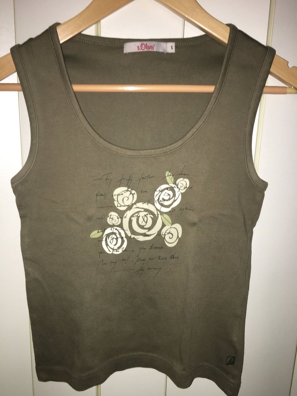 S.Oliver Top: S.Oliver Top, Gr.S,  khaki – Usato da Arni AG venduto da Mimo007