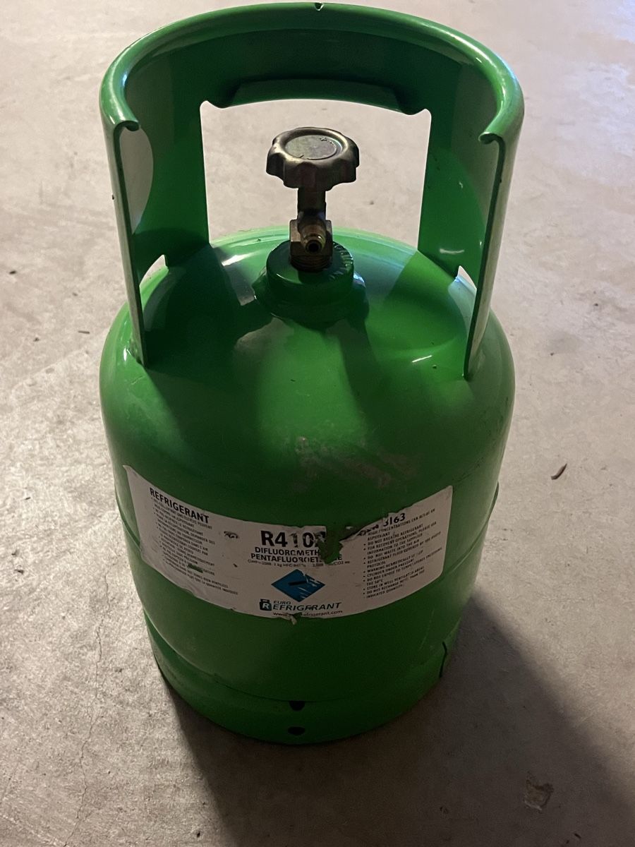 Apparecchiature e tecnologia a gas: Bouteille vide gaz réfrigérant R410A – Usato da BREMBLENS venduto da Lafoudre 1