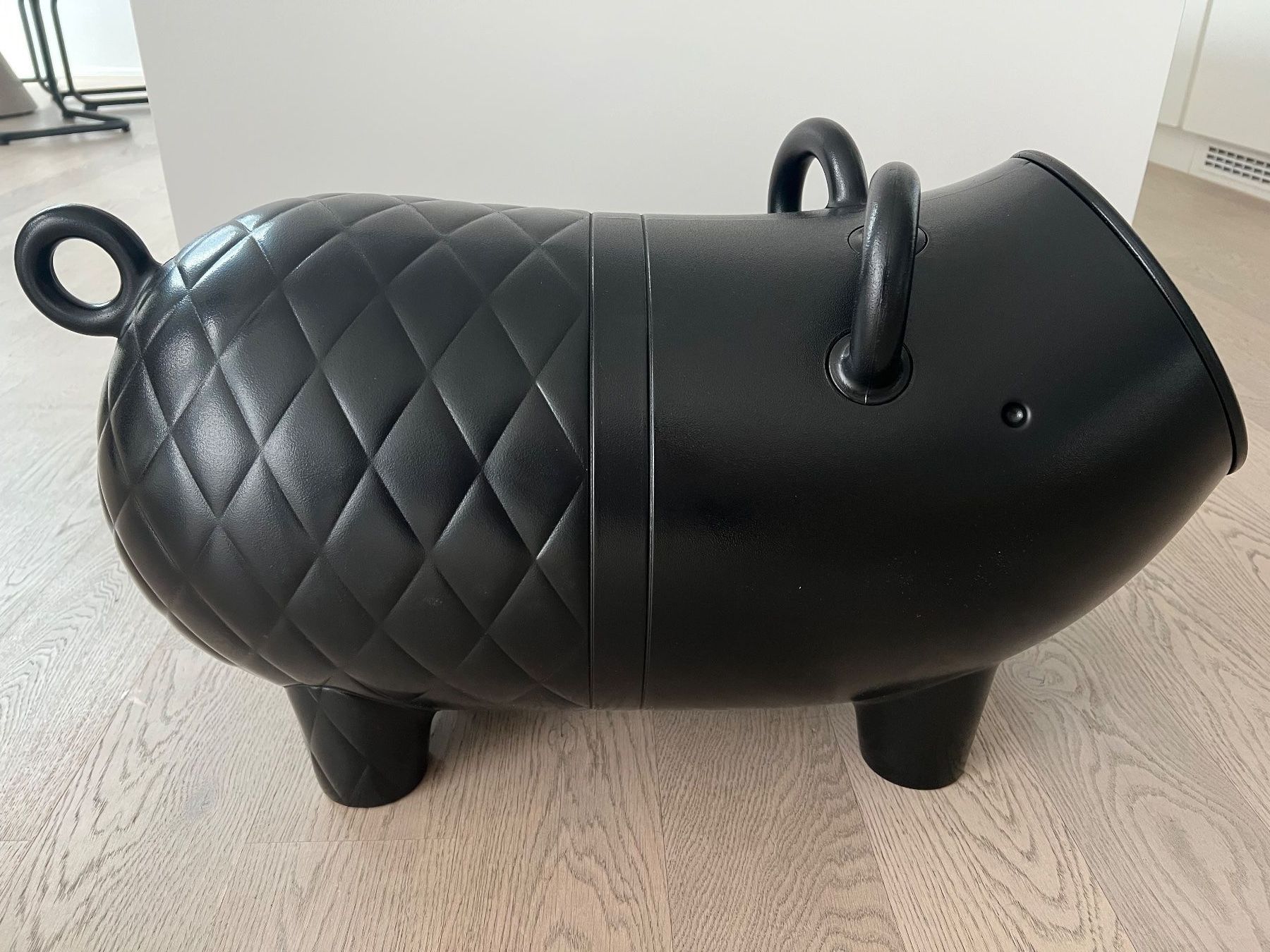 Figuren: Wohnaccessoire Cybex Hausschwein by Marcel Wanders – Neu und originalverpackt aus Winterthur von mic_l98y 4