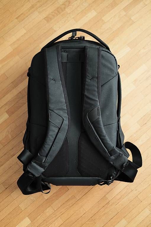 Peak Design Sacs à dos: Peak Design Everyday Backpack Zip 15l noir – D'occasion à Prilly par Johnny_Boy456 1