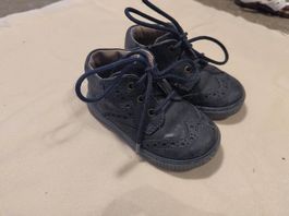 Chaussures enfant tailles 22