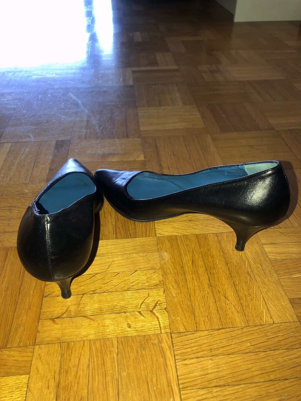 Scarpe da donna: Schuhe Pumps Leder Gr 37.5 – Usato da Zug venduto da estarthyme 5