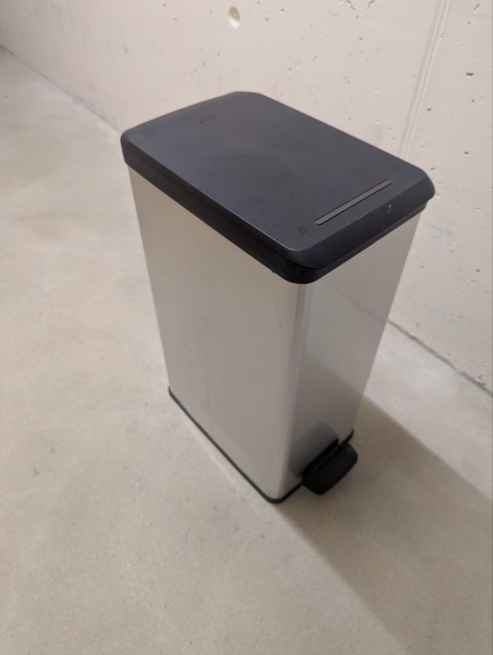 Poubelles: Curver 50L Behälter – D'occasion à Zürich par Fritz94 1