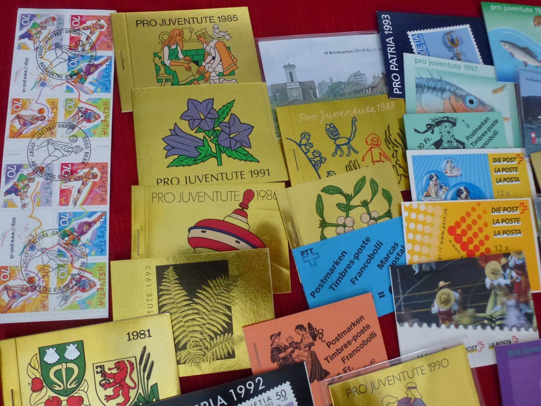 Tutti i francobolli: Sammlung ++ 106 Stück gestempelten Markenheftchen Schweiz – Usato da Walkringen venduto da Casablanca777 1