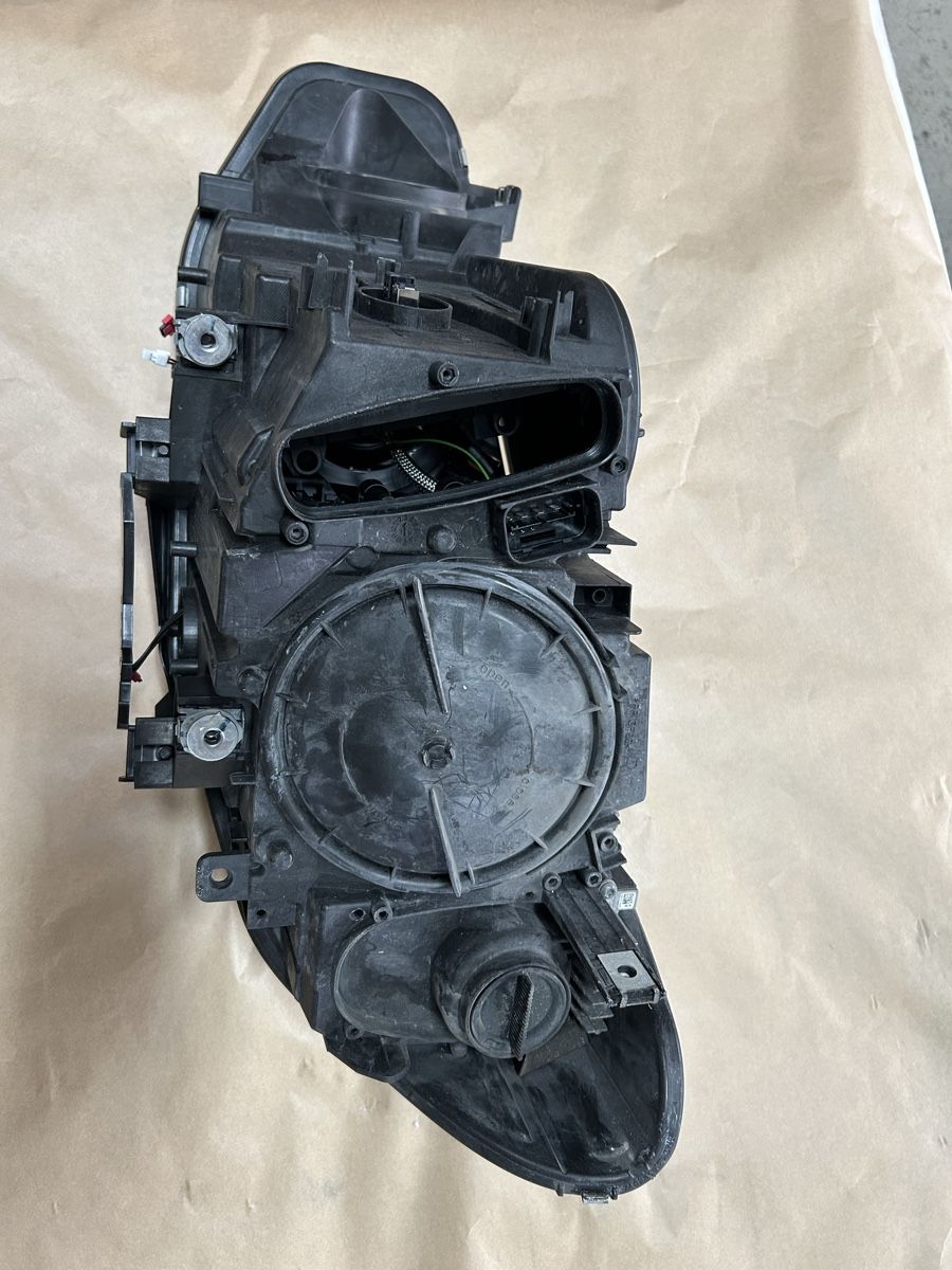 BMW Scheinwerfer: Bmw 4 Scheinwerfer rechts – Gebraucht aus Bellach von amc1 1