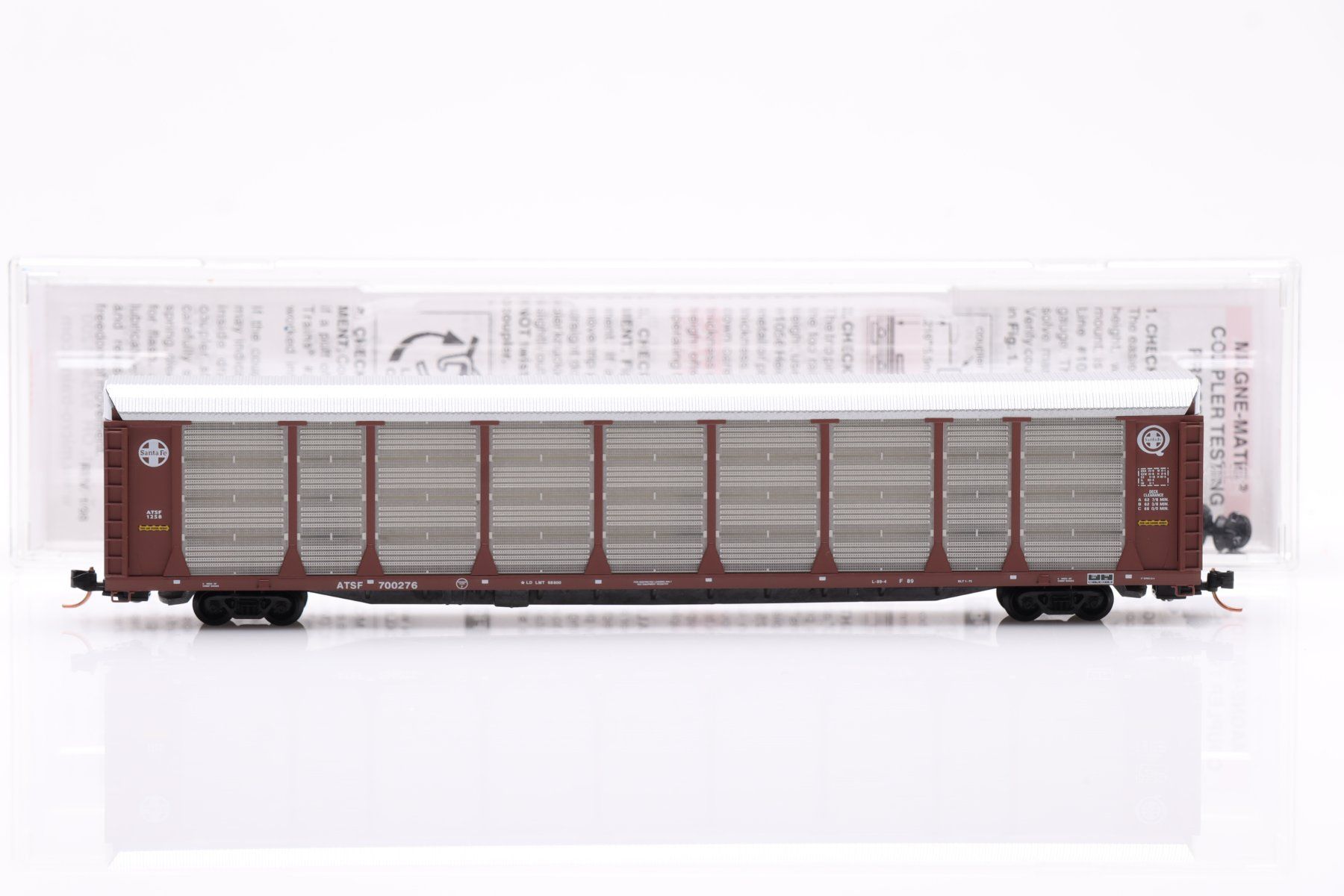 Modellini di ferrovie: Micro Trains 111010 Atchison, Topeka & Santa FE Tri-Level N – Nuovo (secondo la descrizione) da Ried (Muotathal) venduto da Modellbahn.swiss 1