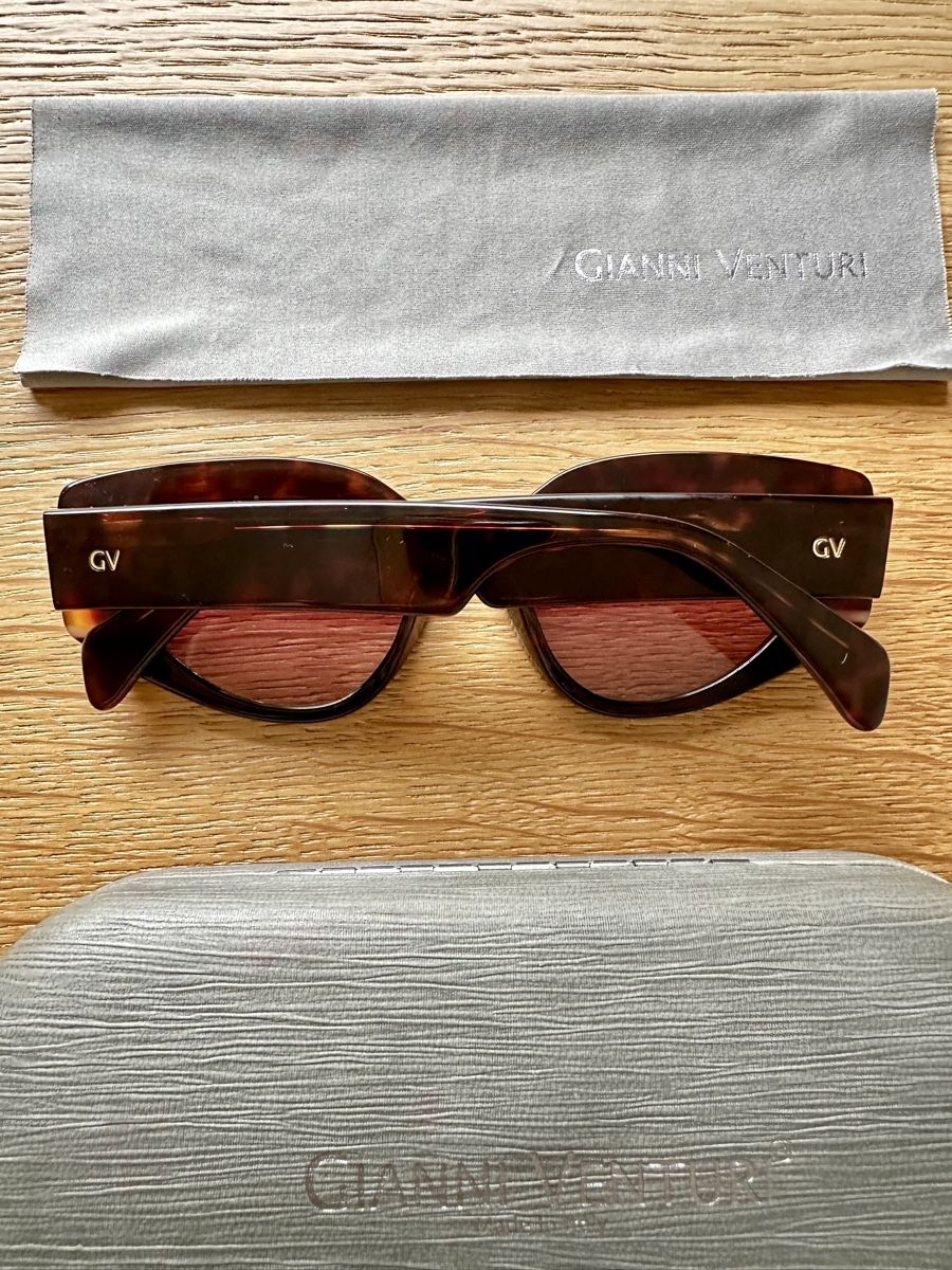 Occhiali & Lenti: Sunglasses from Gianni Venturi – Usato da Zürich venduto da aidapo 1
