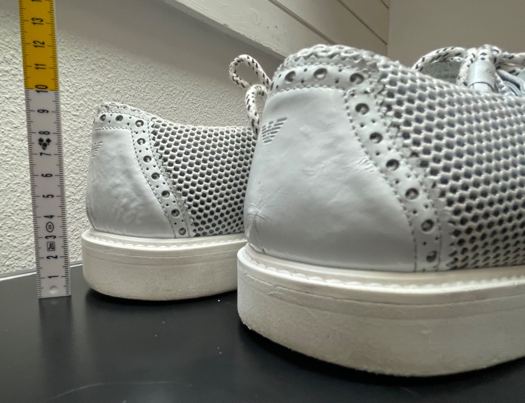 Armani Scarpe da uomo: Coole Sommerschuhe von Armani Gr 12 – Usato da Unterengstringen venduto da DeaundHeinz 5