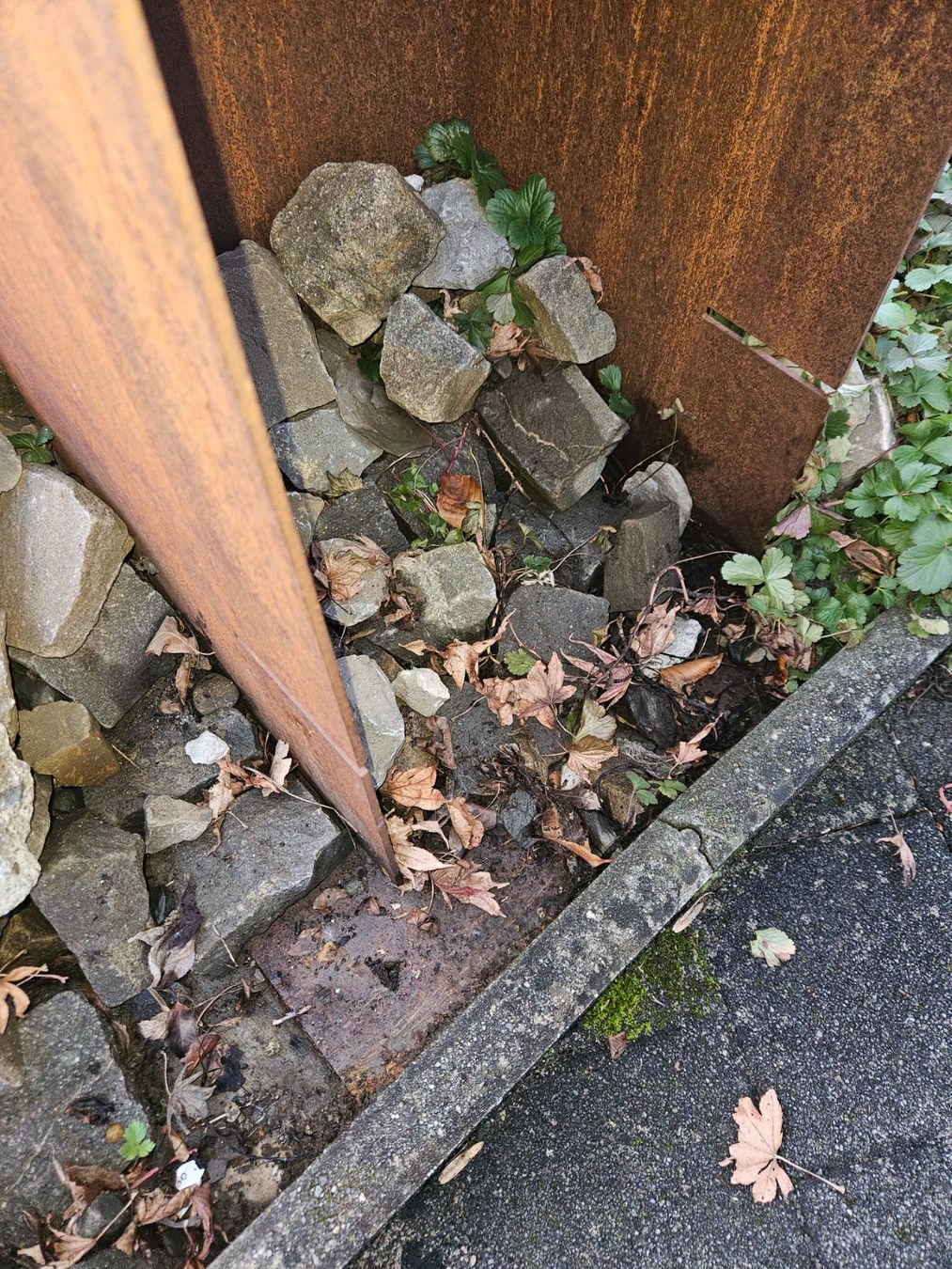 Griglie: Feuerstelle Gartengrill Cheminee rustikal Rost-Patina – Usato da Morschach venduto da Hanswi 4