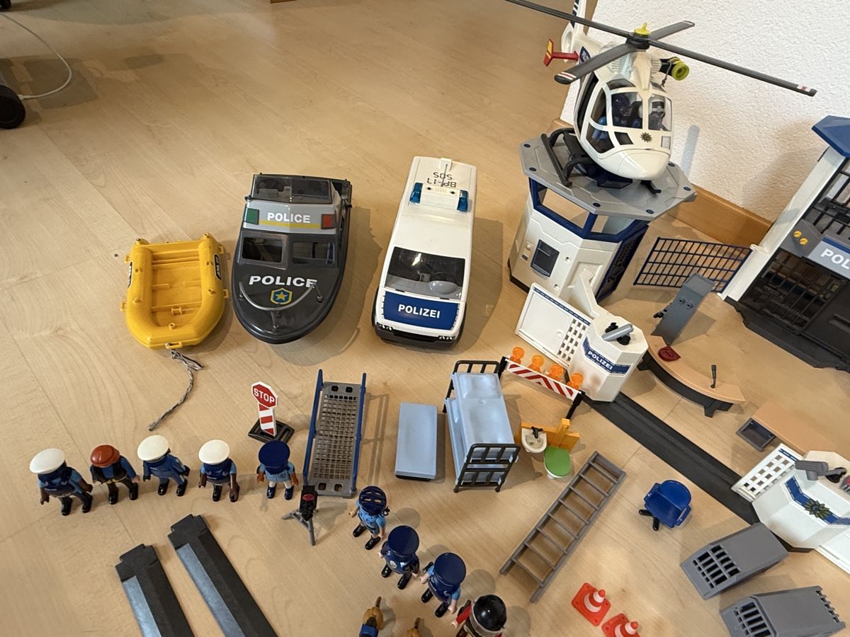 Playmobil Giocattoli: Playmobil Polizei City Action – Usato da Kaiseraugst venduto da FlohmarktMassa 6