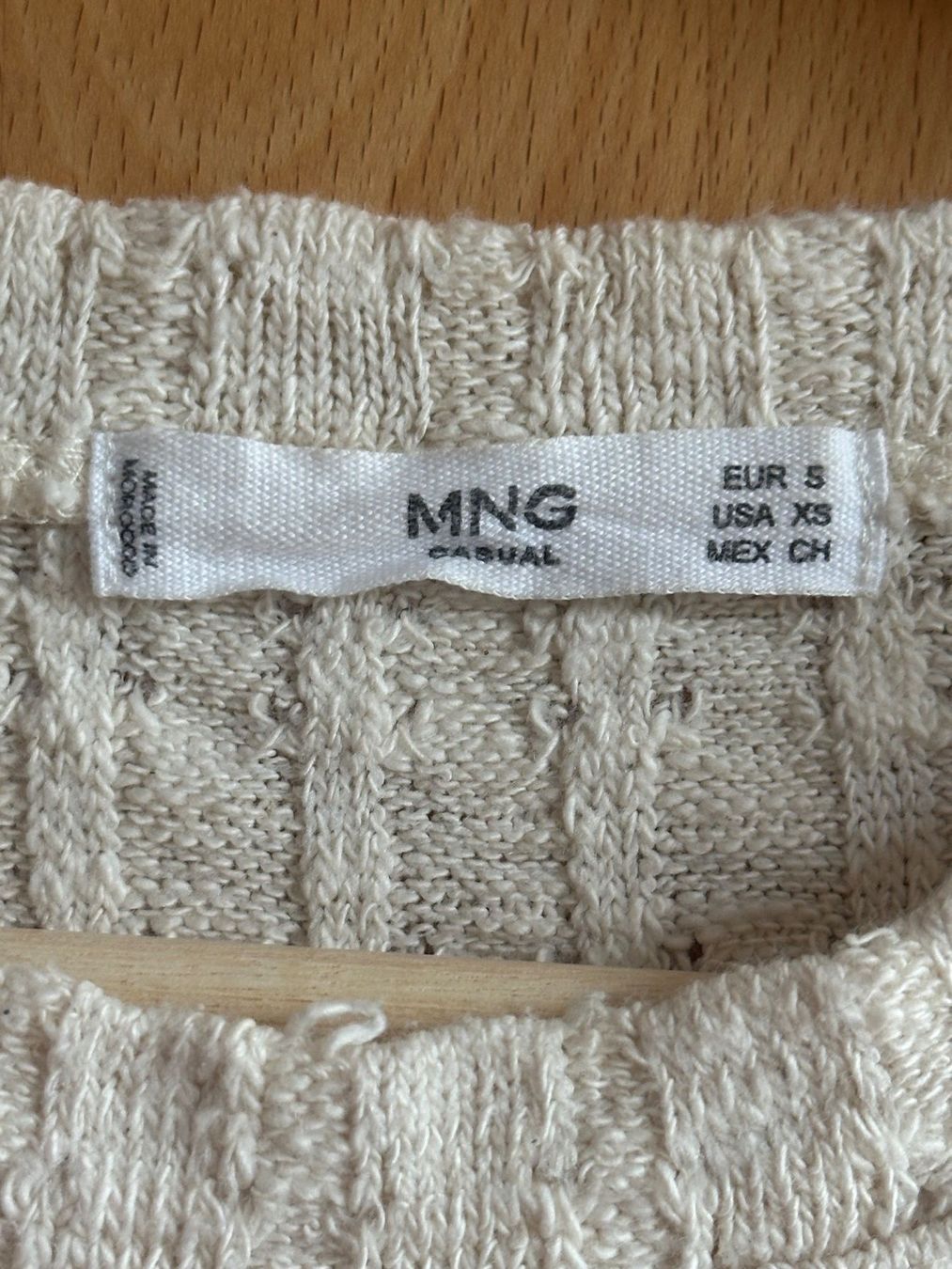 Mango T-shirt: Mango strick Top, beige, Gr. XS – Usato da Schlieren venduto da car_2bwb 2