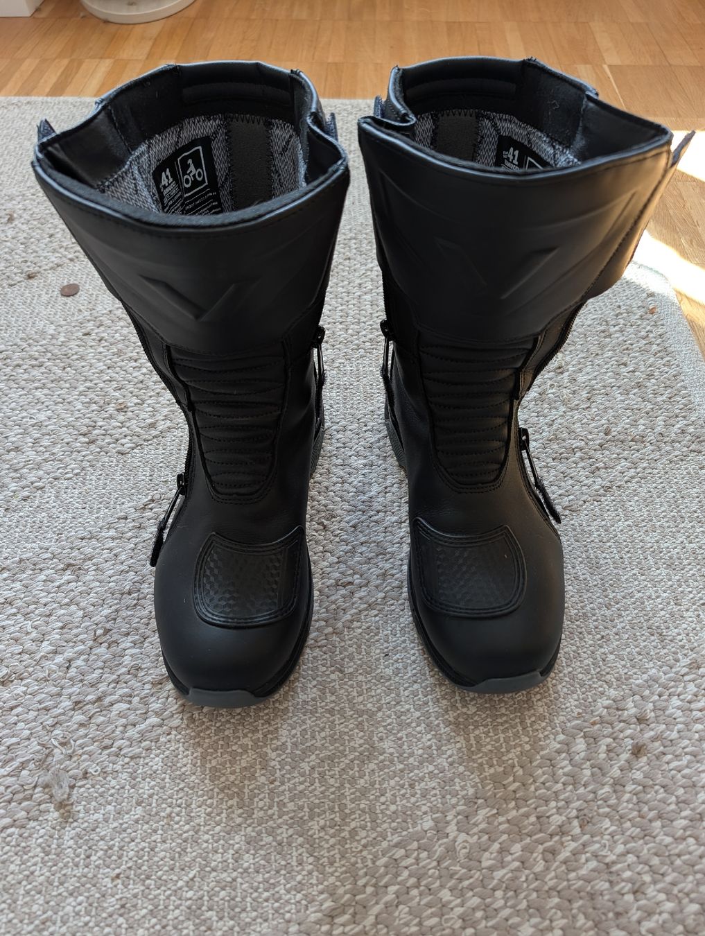 Vanucci Scarpe da uomo: Vanucchi Motorradstiefel VAB-5 Gr. 41 – Nuovo (secondo la descrizione) da Sissach venduto da Kilrathy