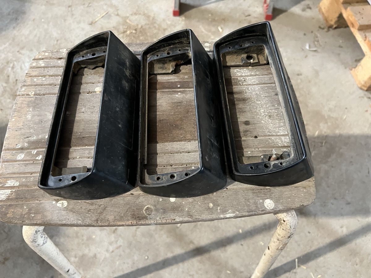 Bührer Trattori: Hella Lampensockel Bührer  – Difettoso da Neuendorf venduto da H_Tech 1
