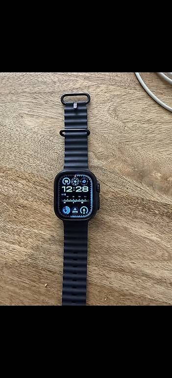 Apple Smartwatch: Apple Watch Ultra 2 Black GPS + Cellular – Usato da Genève venduto da dav_z5z2