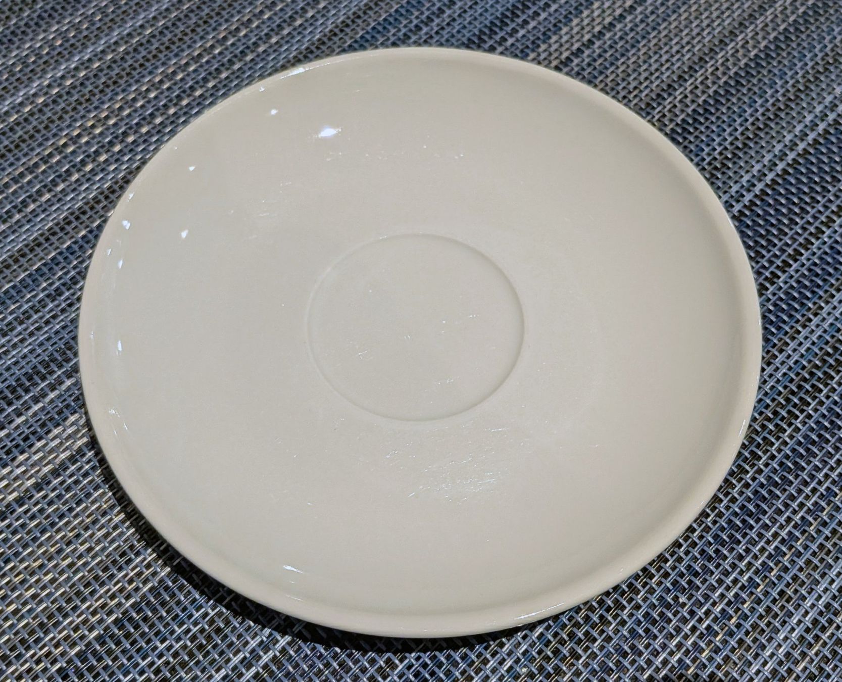 Teller: Kaffe Unterteller, weiss – Gebraucht aus Münsingen von Rufer34