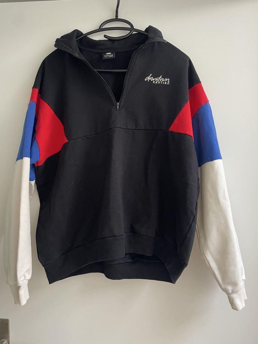 Kaotiko Maglioni & Felpe: Pullover Kaotiko BCN schwarz mehrfarbig – Usato da Mauren venduto da acht33null