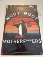 Metal Noot-Noot sign