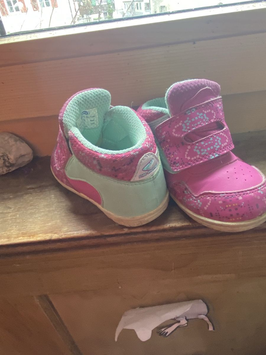 Schuhe für Mädchen: Dr. Kongs sneakers – Gebraucht aus Küblis von mad_b2bw 2
