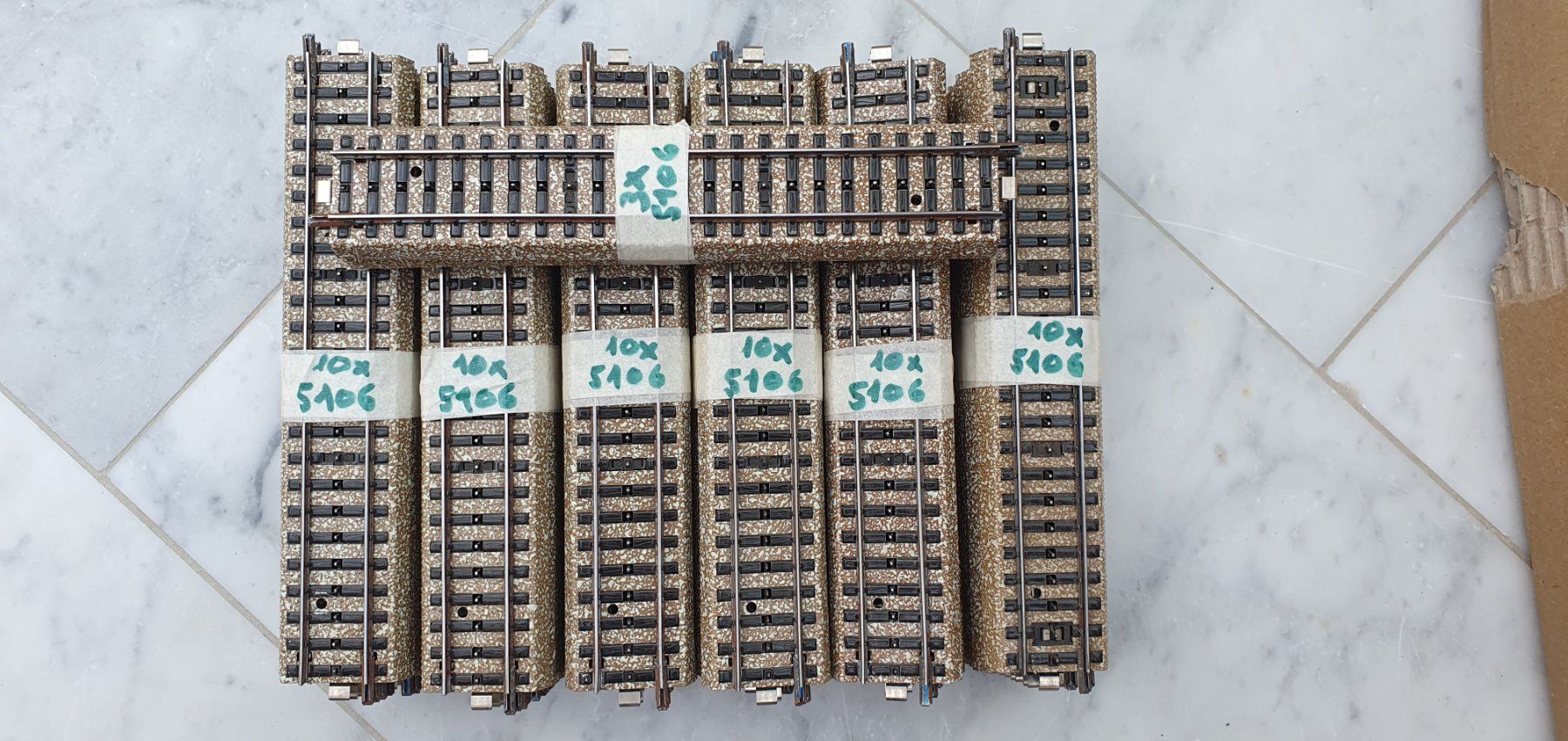 Märklin Modellini di ferrovie: 63x Märklin M-Gleis 5106 – Usato da Ernetschwil venduto da Cob1998 1