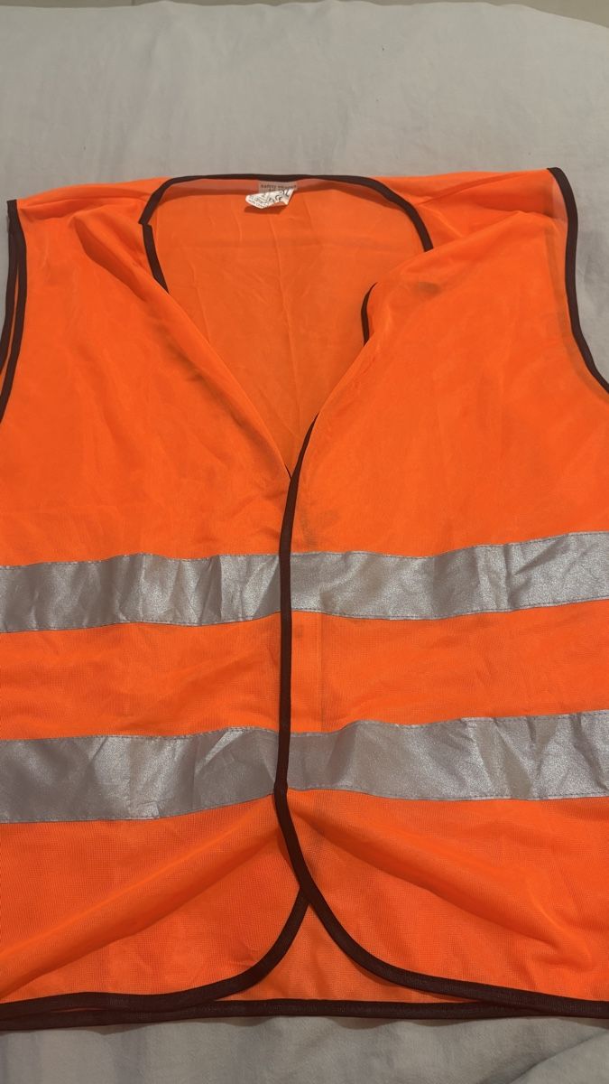 Gilets & Westen: Warnweste orange mit Reflexstreifen – Gebraucht aus Zürich von alivasalli 1