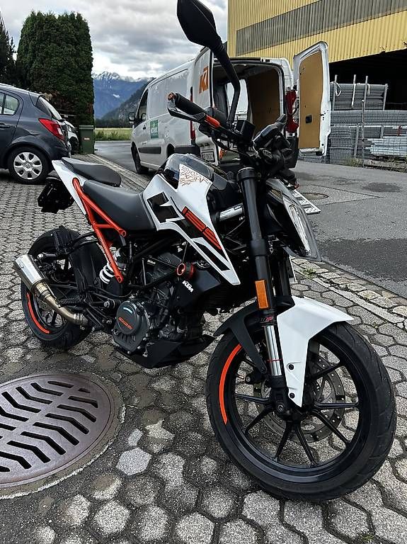 Strada: KTM 125 Duke – Usato da Maienfeld venduto da MelvinM 2
