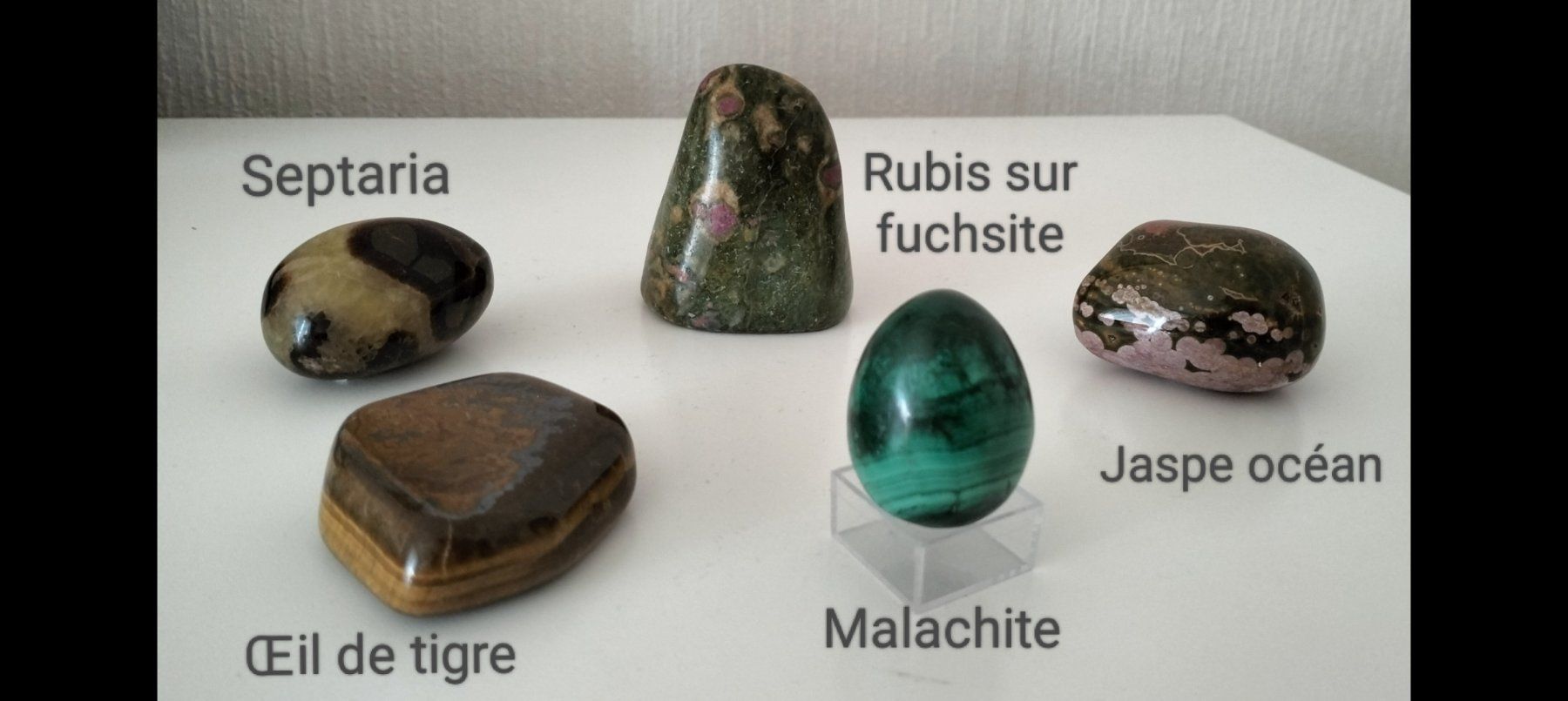 Minerali & Pietre curative: Plusieurs minéraux précieux – Usato da Lausanne venduto da joa_bdz6