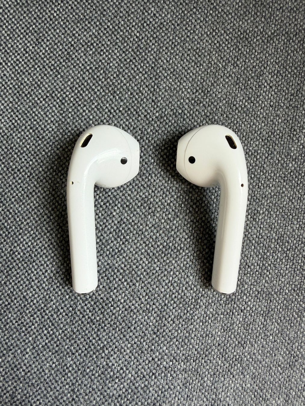 Apple Casques audio: Apple AirPods 2. Generation mit Ladecase und Kabel – D'occasion à Zug par nadine.xx 4