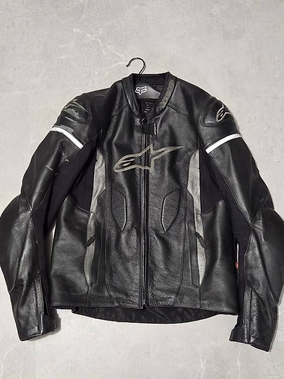 Giacche: Alpinestars Lederjacke Motorrad 54 – Usato da Neunkirch venduto da minko166