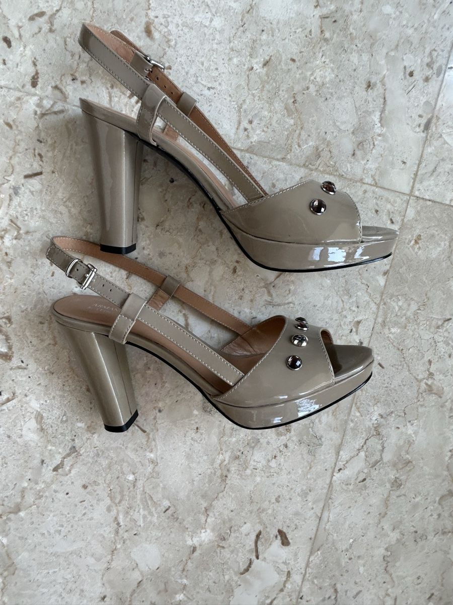 Armani Damenschuhe: Sandali Armani numero 40 – Gebraucht aus Locarno von Matic04 2