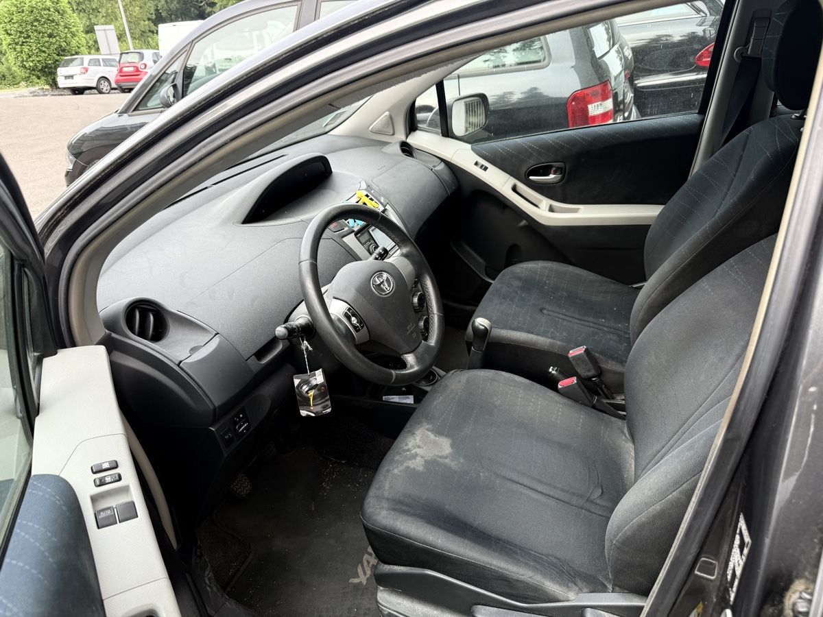 Toyota Autos: Toyota yaris 1.3 – Defekt aus Winkel von siffredistyle 2