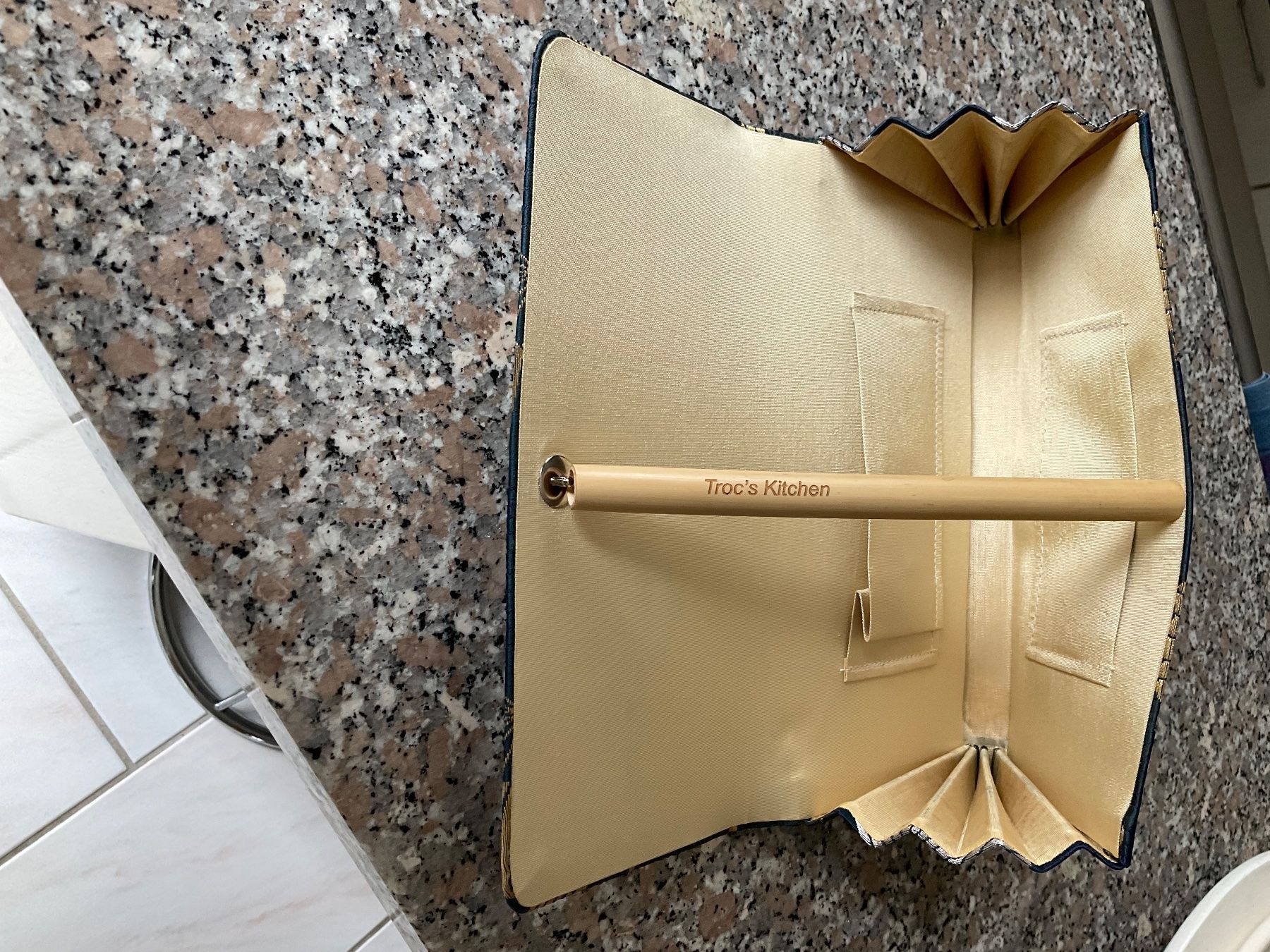 Borse da donna: Damen Abend Tasche Seide – Usato da weiach venduto da gobeyond 2