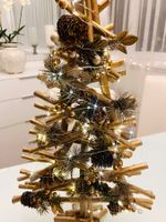 Unikat - 66 cm Weihnachtsbaum aus Holz mit Lichterketten