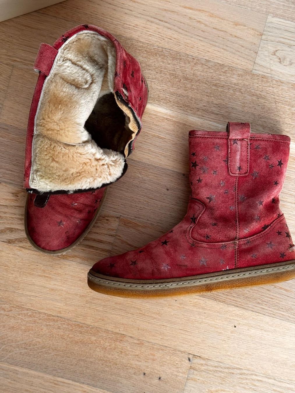 Scarpe per ragazze: Ocra shoes, size 35 – Usato da Basel venduto da ade_n9g8 1