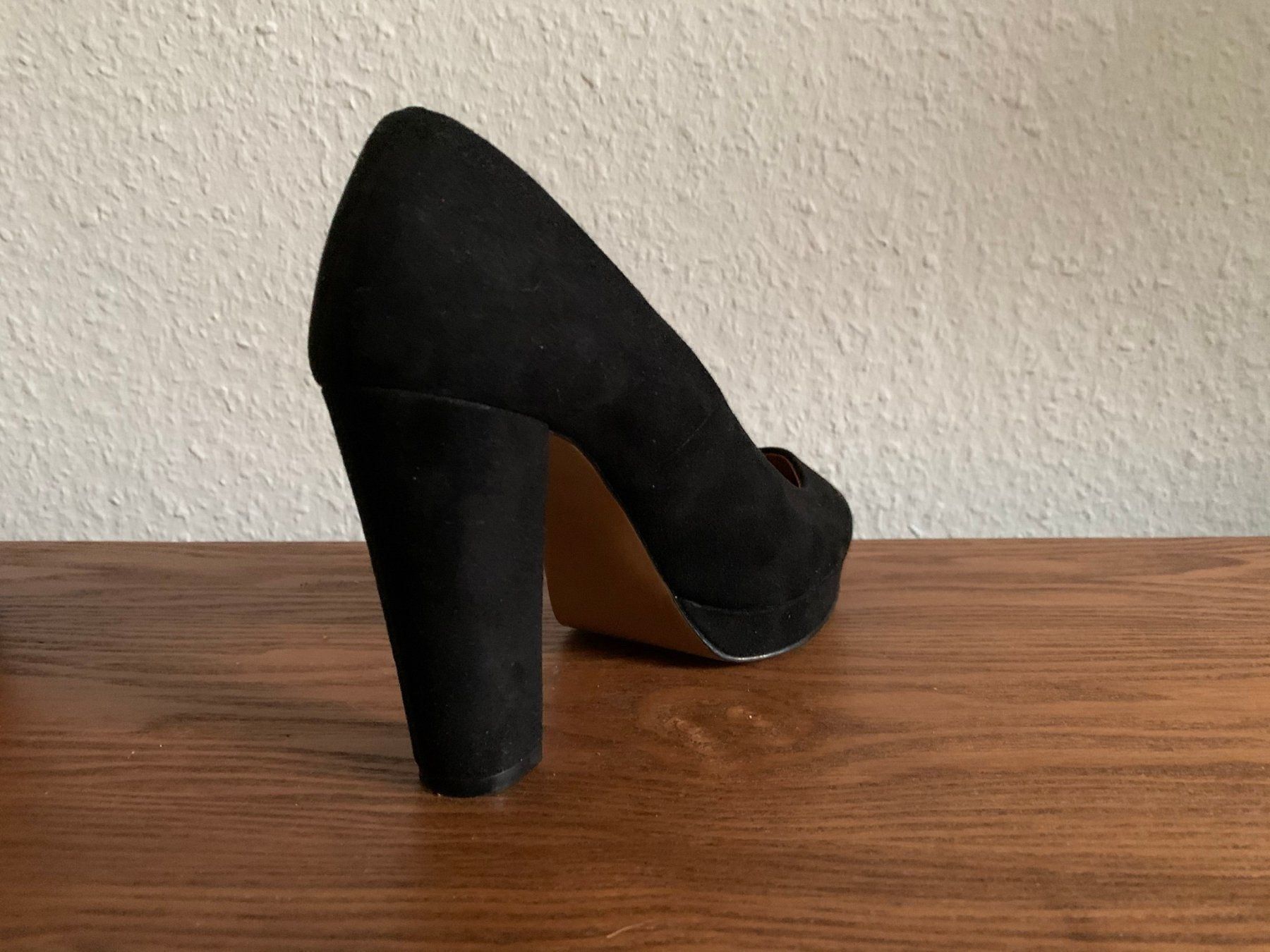H&M Damenschuhe: Wildleder Pumps schwarz - 36 – Gebraucht aus Zürich von Diazaio 2