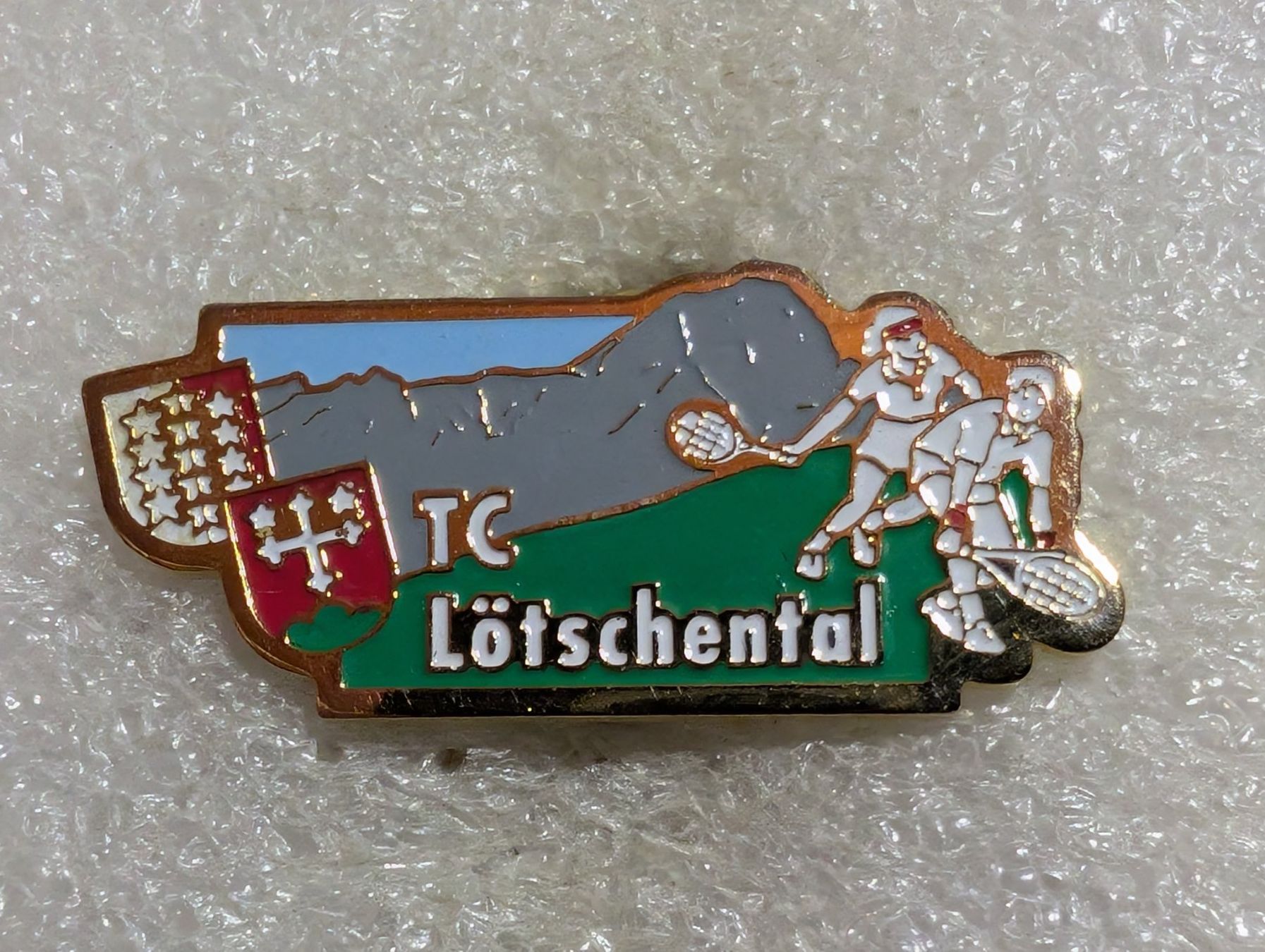 Placchette & Badge: Ansteckpin 157: TC Lötschental – Usato da Oppligen venduto da Pin-Fall-Shop